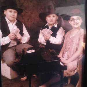 Meet your Posher, Kendra